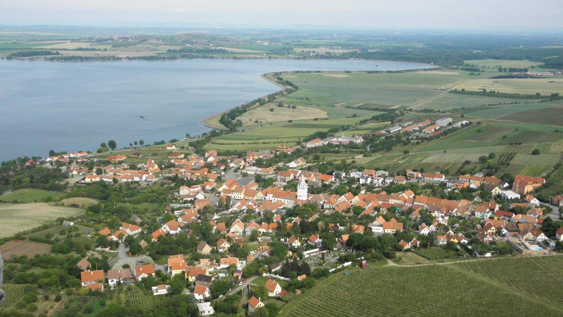 Ubytovani Sr Milovice  Exterior foto